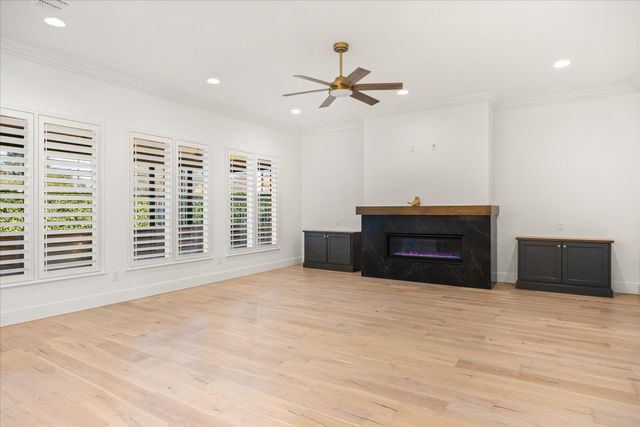 1001 Quarry Court, Granbury, TX 76048