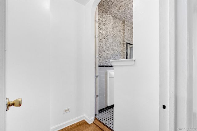 63-60 102nd Street C4, Rego Park, NY 11374