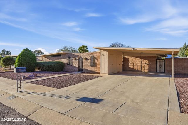7611 E Waverly Street, Tucson, AZ 85715