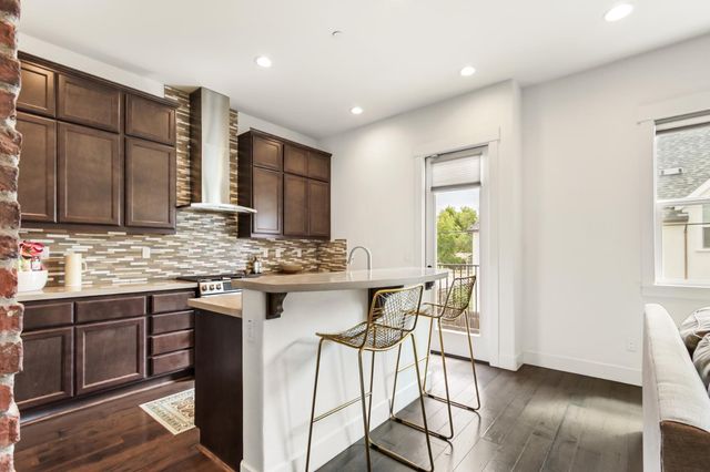 3501 Crocker Dr, Sacramento, CA 95818