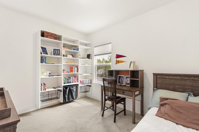 3501 Crocker Dr, Sacramento, CA 95818