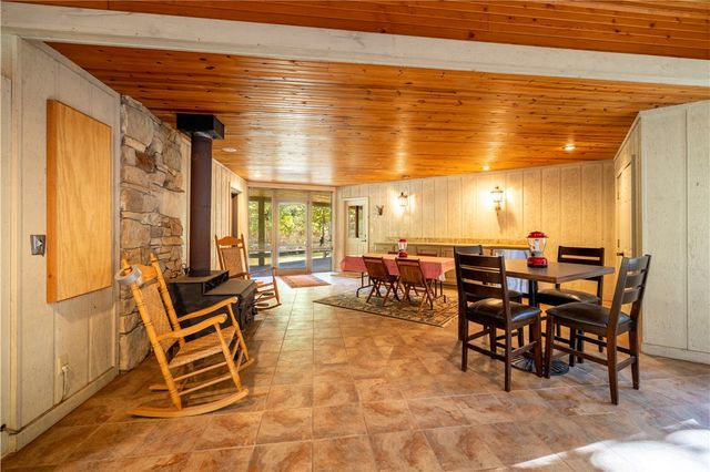 505 Clabber Creek Lane, Yellville, AR 72687