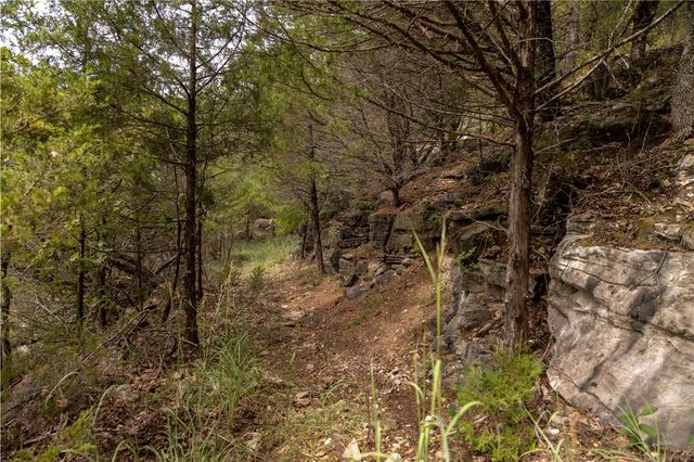 505 Clabber Creek Lane, Yellville, AR 72687