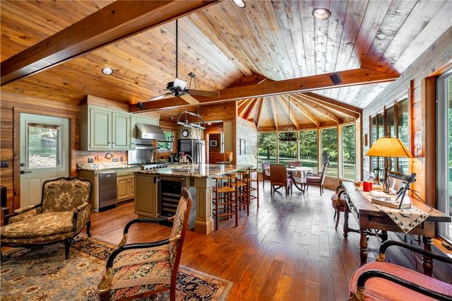 505 Clabber Creek Lane, Yellville, AR 72687