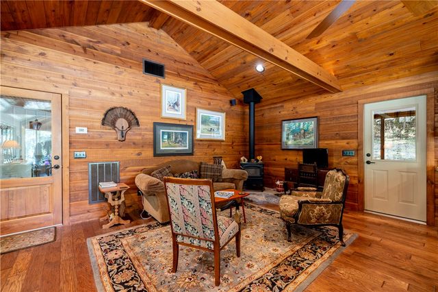 505 Clabber Creek Lane, Yellville, AR 72687