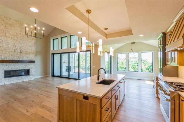 17020 Earnshaw Street, Overland Park, KS 66221