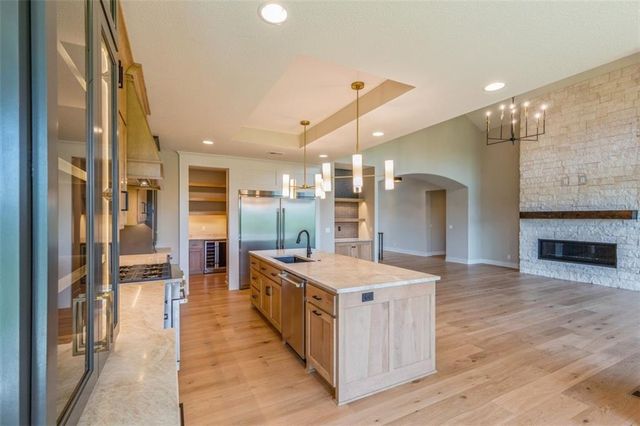 17020 Earnshaw Street, Overland Park, KS 66221