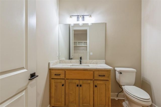 17020 Earnshaw Street, Overland Park, KS 66221