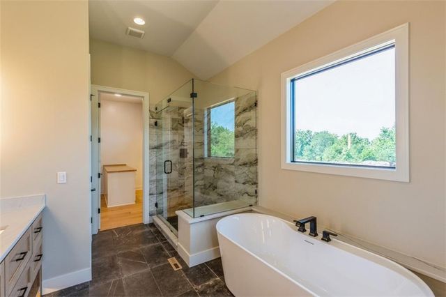 17020 Earnshaw Street, Overland Park, KS 66221