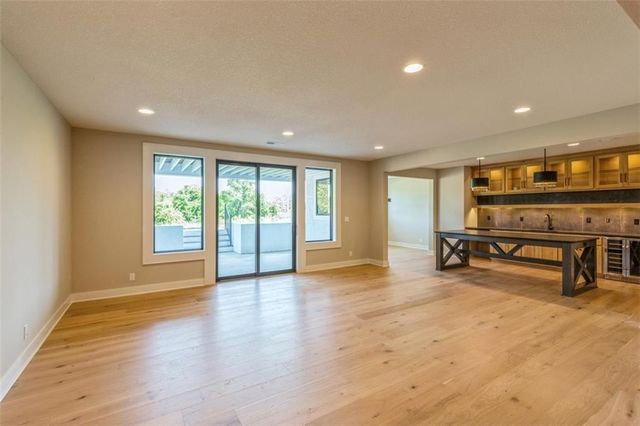 17020 Earnshaw Street, Overland Park, KS 66221