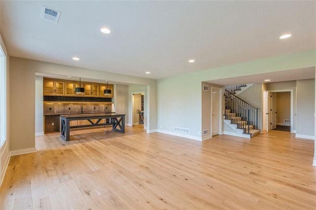 17020 Earnshaw Street, Overland Park, KS 66221