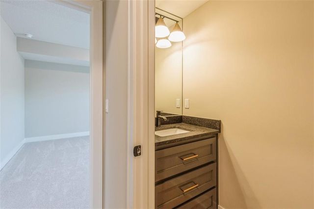 17020 Earnshaw Street, Overland Park, KS 66221