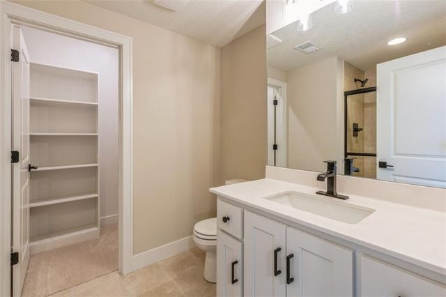 17020 Earnshaw Street, Overland Park, KS 66221