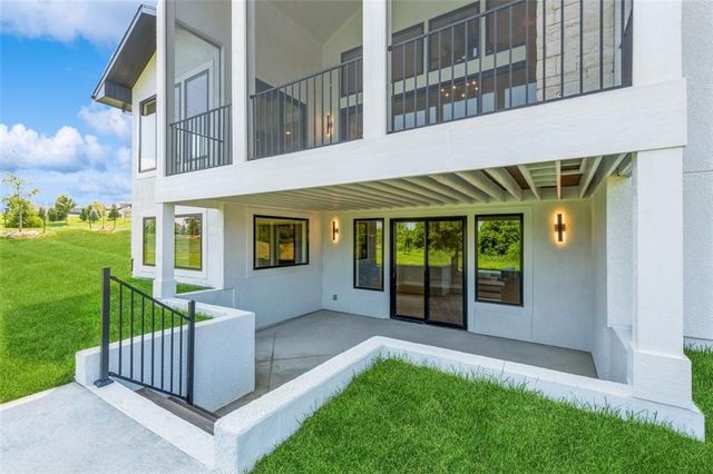 17020 Earnshaw Street, Overland Park, KS 66221