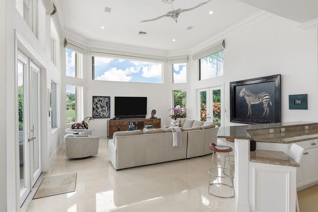 6949 Lake Estates Court, Boca Raton, FL 33496