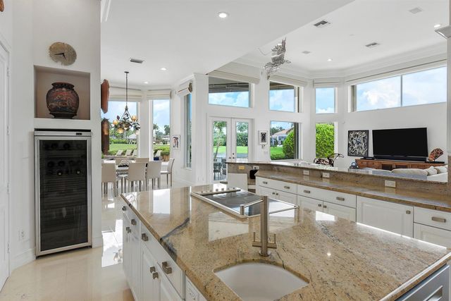 6949 Lake Estates Court, Boca Raton, FL 33496
