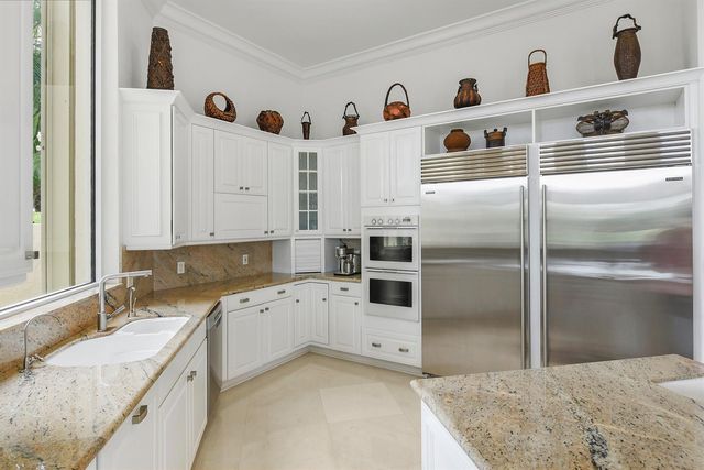 6949 Lake Estates Court, Boca Raton, FL 33496