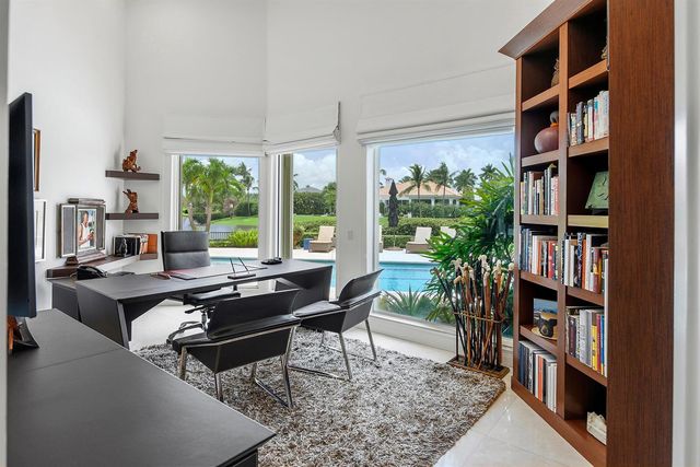 6949 Lake Estates Court, Boca Raton, FL 33496