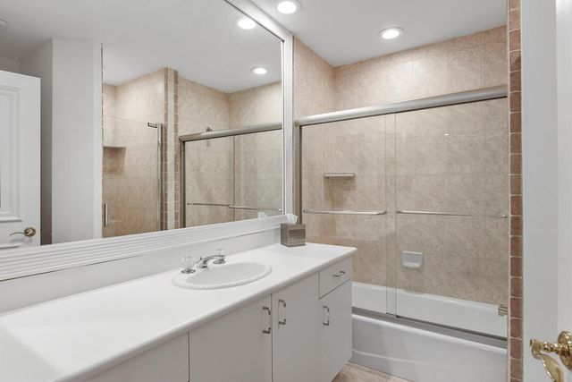 6949 Lake Estates Court, Boca Raton, FL 33496