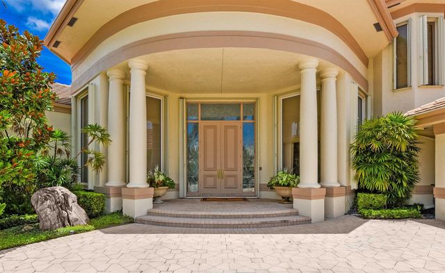 6949 Lake Estates Court, Boca Raton, FL 33496