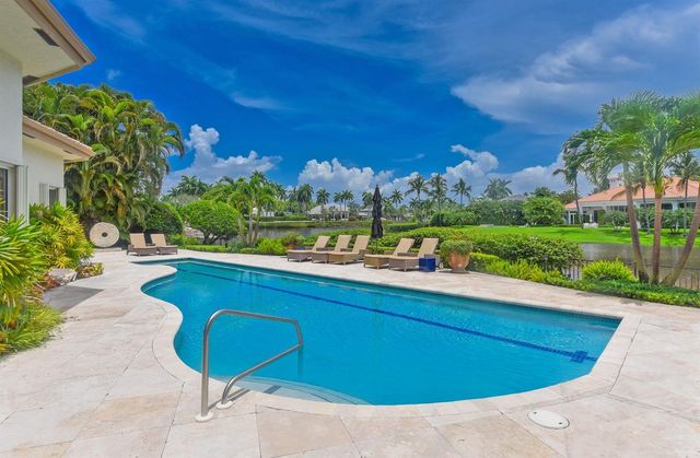 6949 Lake Estates Court, Boca Raton, FL 33496