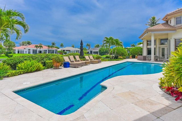 6949 Lake Estates Court, Boca Raton, FL 33496
