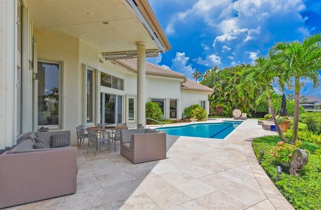 6949 Lake Estates Court, Boca Raton, FL 33496