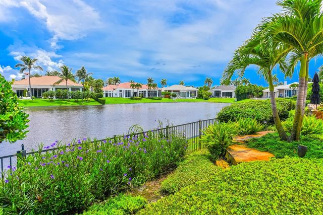 6949 Lake Estates Court, Boca Raton, FL 33496