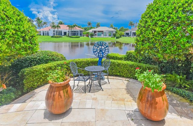 6949 Lake Estates Court, Boca Raton, FL 33496