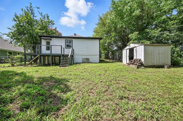 903 W Baker Street, Denison, TX 75020