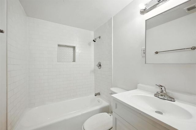 903 W Baker Street, Denison, TX 75020