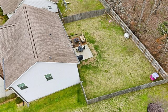 212 Wyburn Pl, Burns, TN 37029