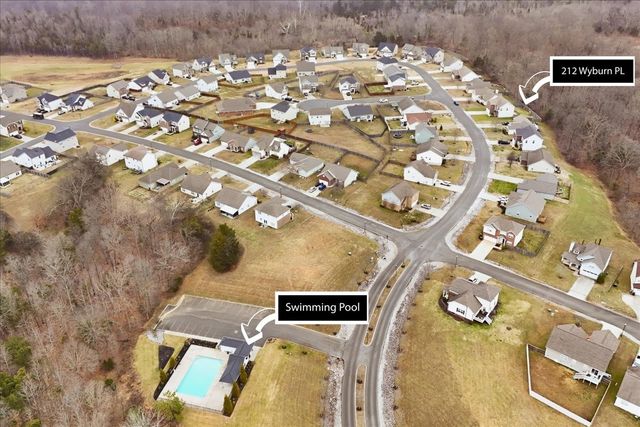 212 Wyburn Pl, Burns, TN 37029