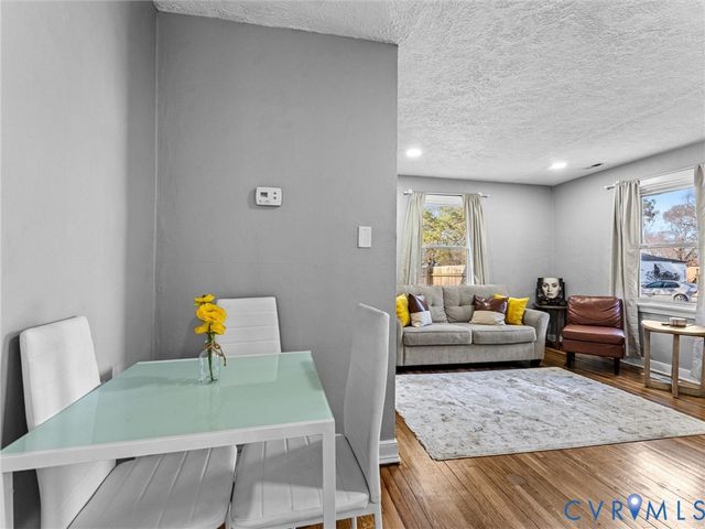 624 Effingham Dr, Richmond, VA 23224