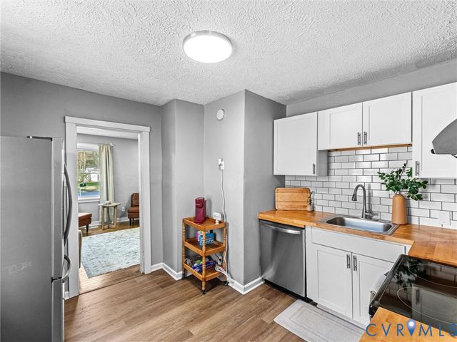 624 Effingham Dr, Richmond, VA 23224