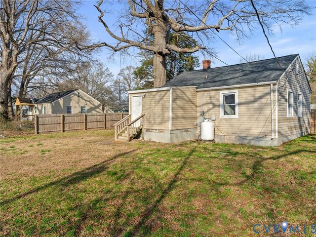 624 Effingham Dr, Richmond, VA 23224