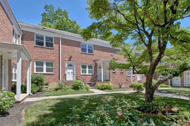 24 Wappanocca Avenue J, Rye, NY 10580