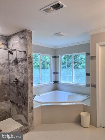 9201 GOLF CT, Manassas Park, VA 20111
