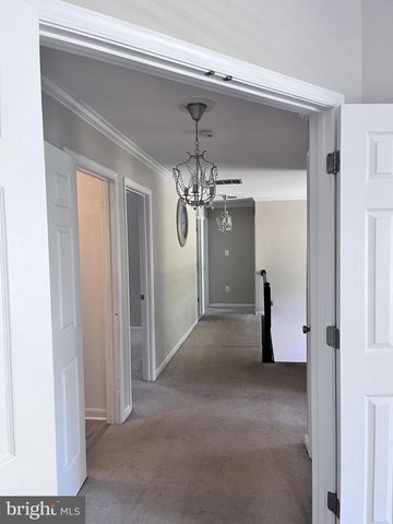 9201 GOLF CT, Manassas Park, VA 20111