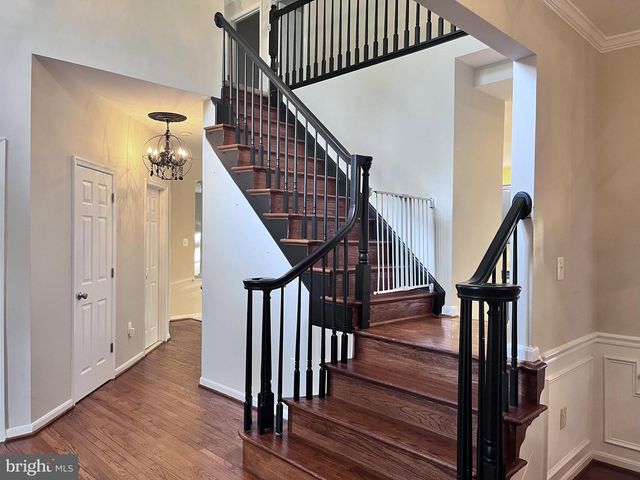 9201 GOLF CT, Manassas Park, VA 20111