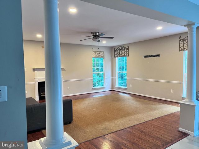 9201 GOLF CT, Manassas Park, VA 20111