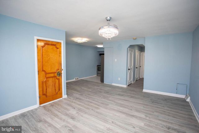 7420 BROCKTON RD, Philadelphia, PA 19151