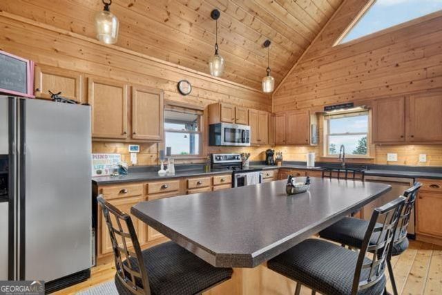 726 Railey Ridge NE, Ranger, GA 30734
