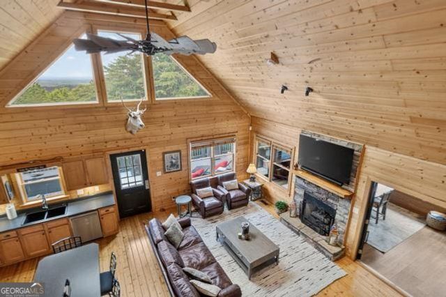 726 Railey Ridge NE, Ranger, GA 30734