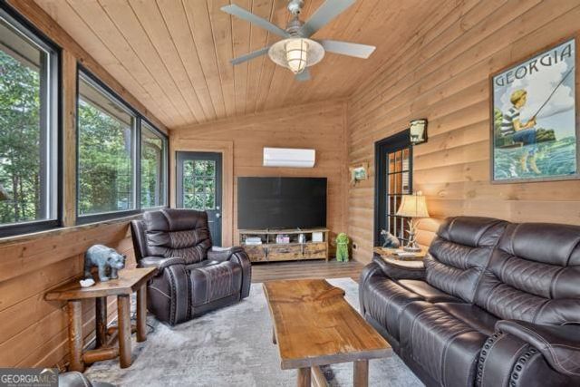 726 Railey Ridge NE, Ranger, GA 30734