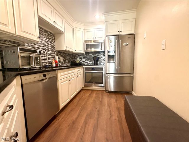 3000 N River Road NE, Warren, OH 44483