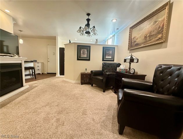 3000 N River Road NE, Warren, OH 44483