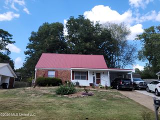 1388 Moss Point Drive, Southaven, MS 38671