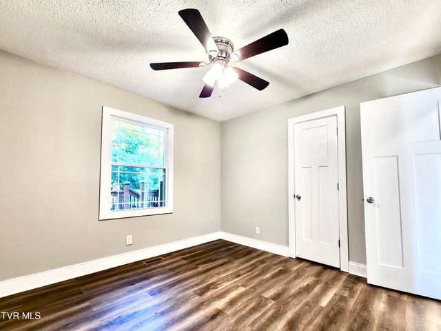 111 Woodland Circle, Jonesborough, TN 37659