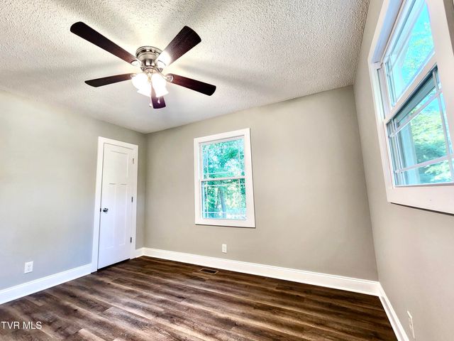 111 Woodland Circle, Jonesborough, TN 37659